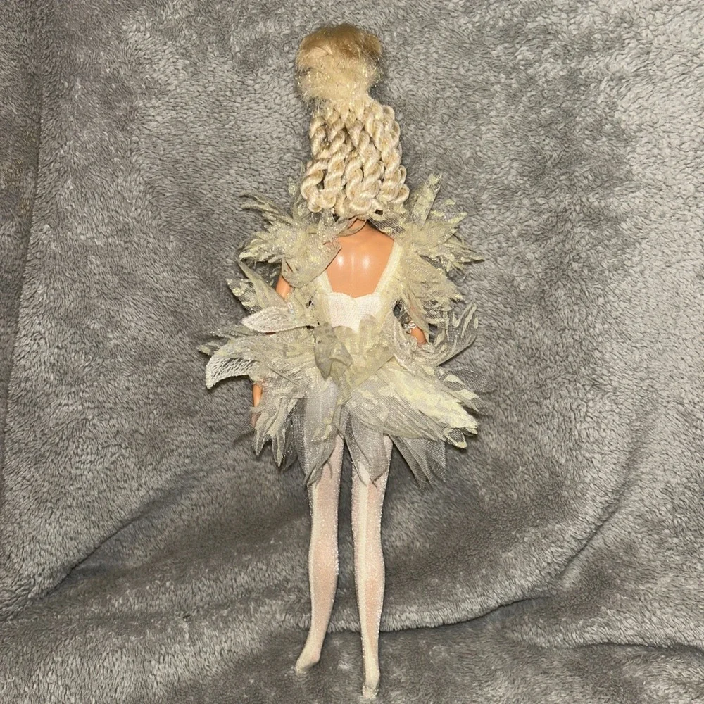 Vintage 1991 MATTEL Swan Lake Queen ODETTE Ballet Music Box BARBIE E2‎